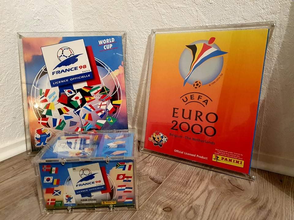 Display et album Panini